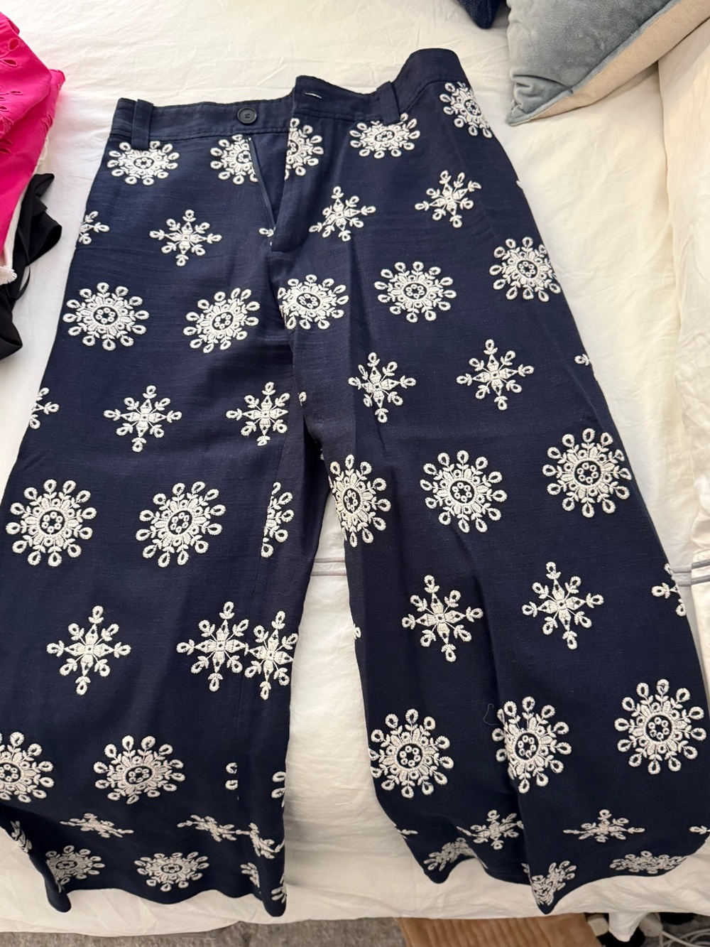 Zara Navy Blue Wide-Leg Pants with White Embroidered Medallions